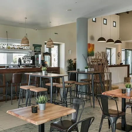 Astra Village Appartamento *