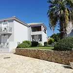Astra Village Apartamento *